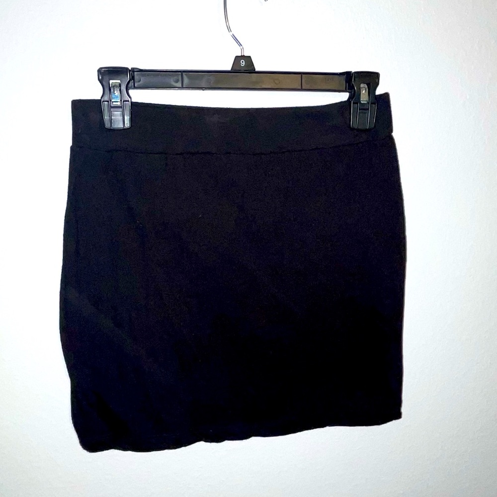 Bodycon black mini